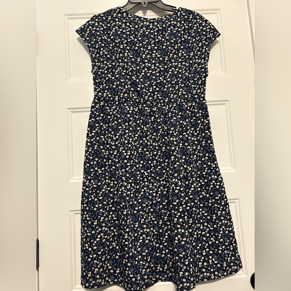 Women’s Size Small Emery Rose Floral Dress NWT - Picture 7 of 7
